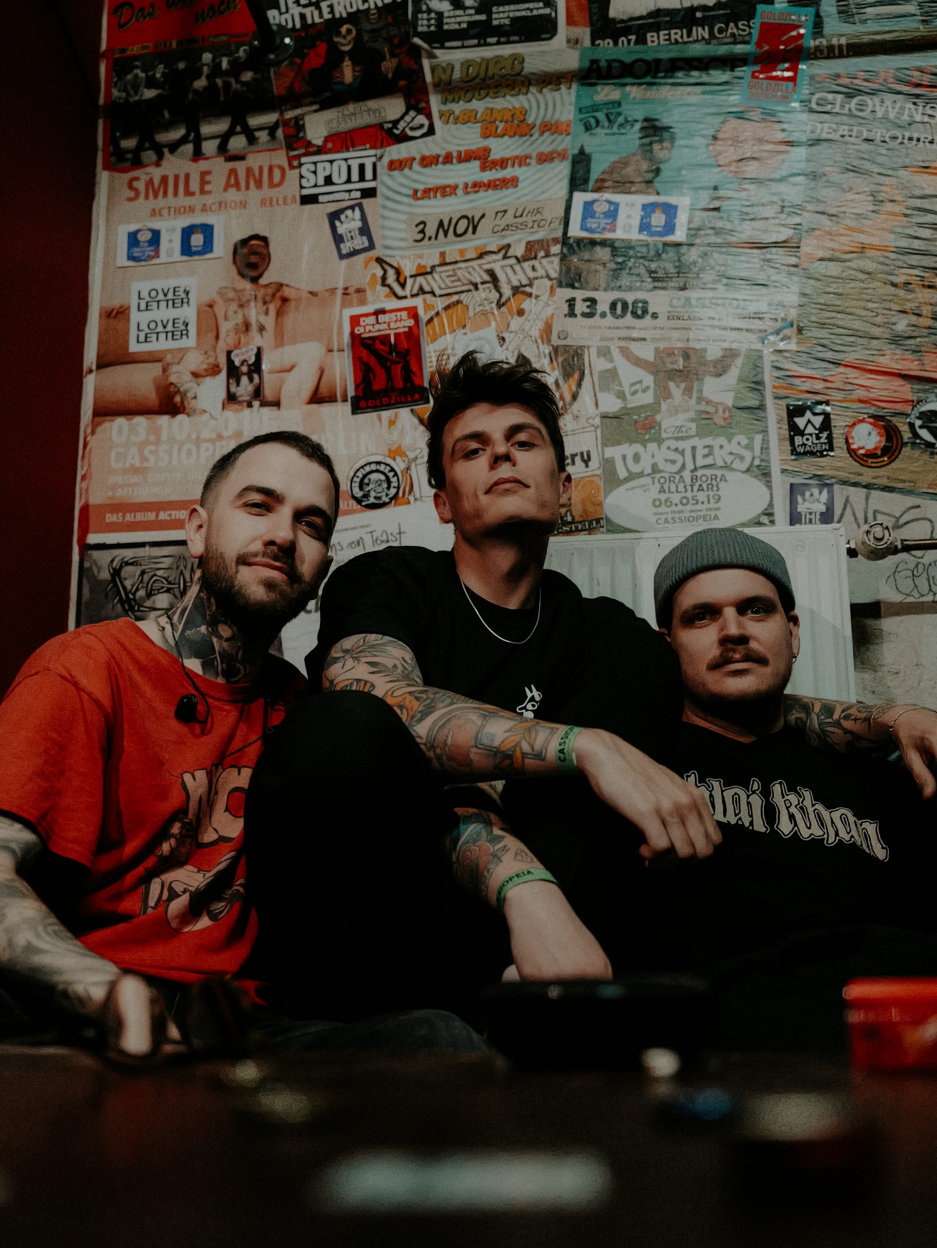 Band FRIENDS DON’T LIE spielt live, Punk Alternative Frankfurt